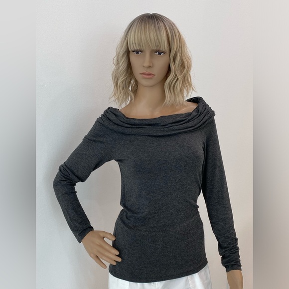 NWOT Pretty Max Studio Grey Off the Shoulder Feminine Top - Picture 6 of 9